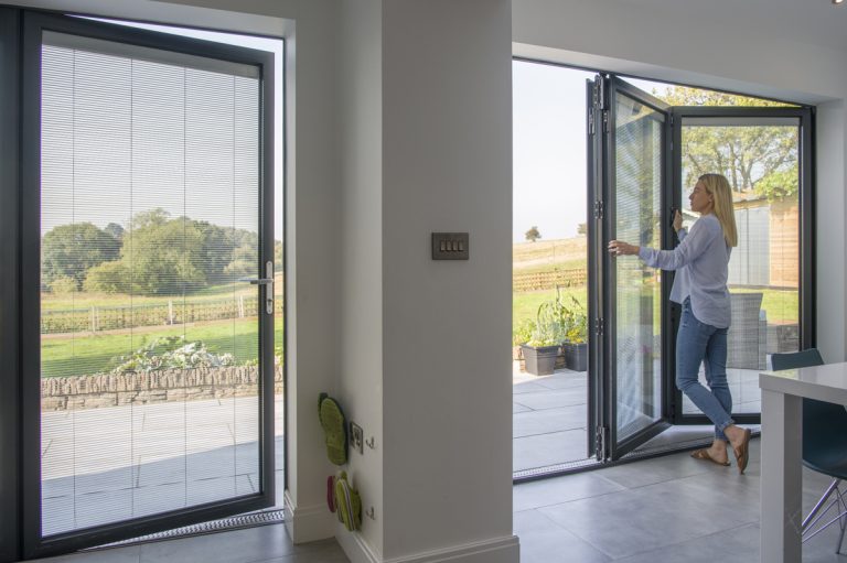 What to Expect from the Installation and Maintenance of Your Integral Blinds