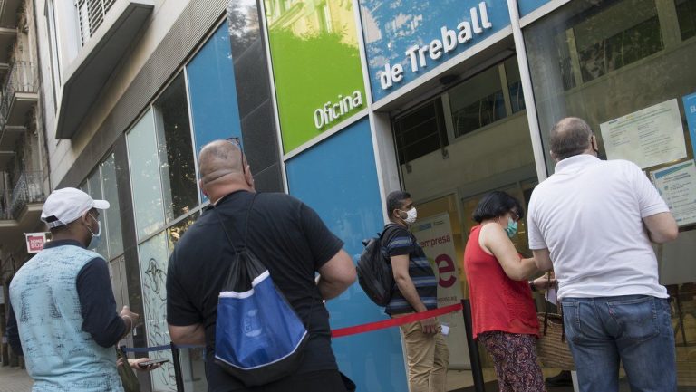 Government Allocates 450 Million To Catalonia For Active Employment Policies