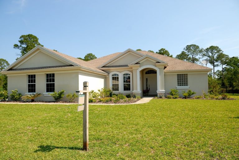A guide on Self-Managing vs. Professional Property Management