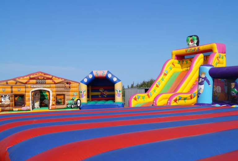 Tips to Find the Best Bouncy Castle Hire