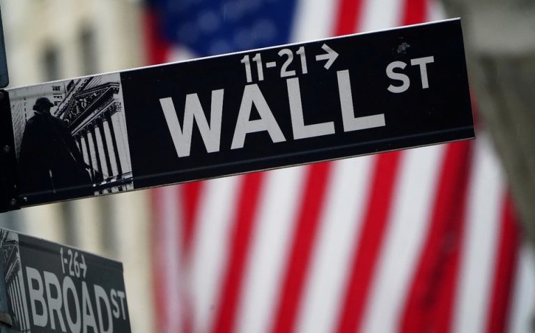 Wall Street Closes In Record