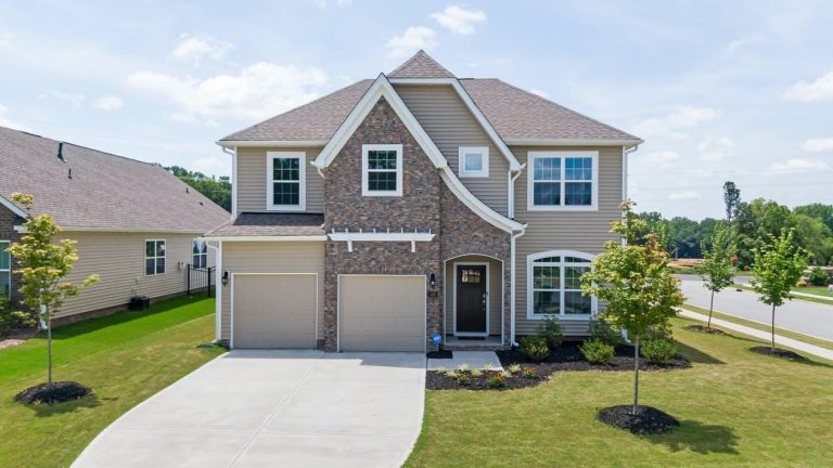 What causes delays while buying and selling your home and how can you avoid it?
