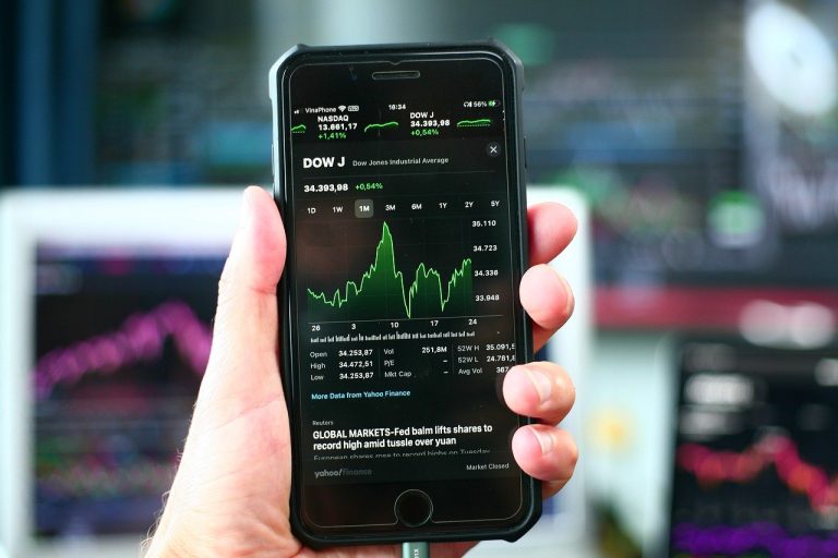 UNEARTHING CRYPTO PROFITS NOW EASIER THAN EVER WITH CRYPTO GENUIS AND BITCOIN CODE SWEDEN APPS
