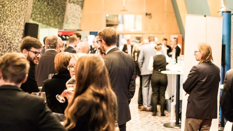 In-Person Events Vs. Virtual Events: What are the Differences?