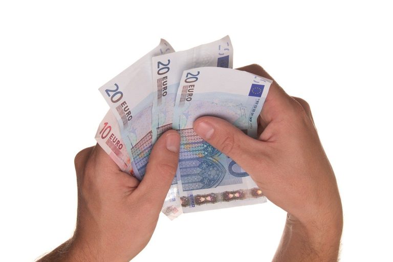 P2P LENDING – OVERVIEW AND ITS PROS AND CONS