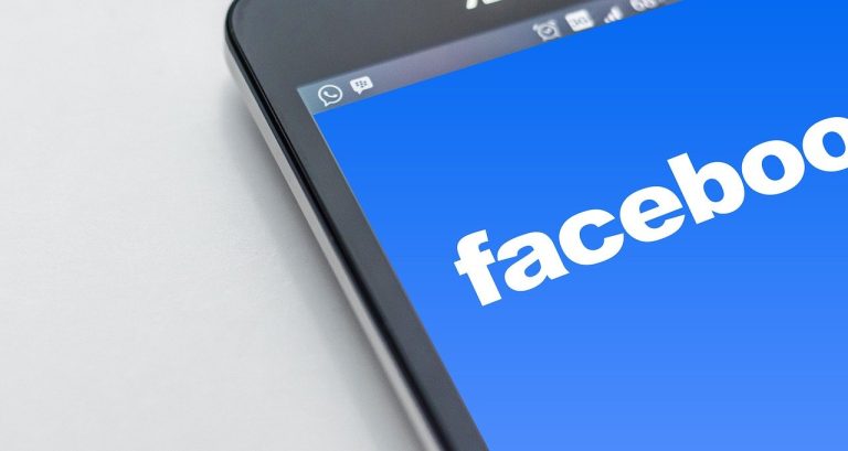 5 Advantages of Buying Facebook Likes