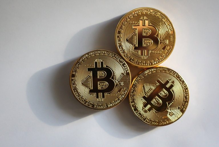 Make Large Profits Buying & Selling Bitcoin on the BitQT App