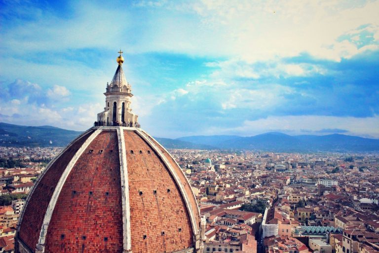 Italian Opulence Unveiled: Crafting Your Tailored European Escape