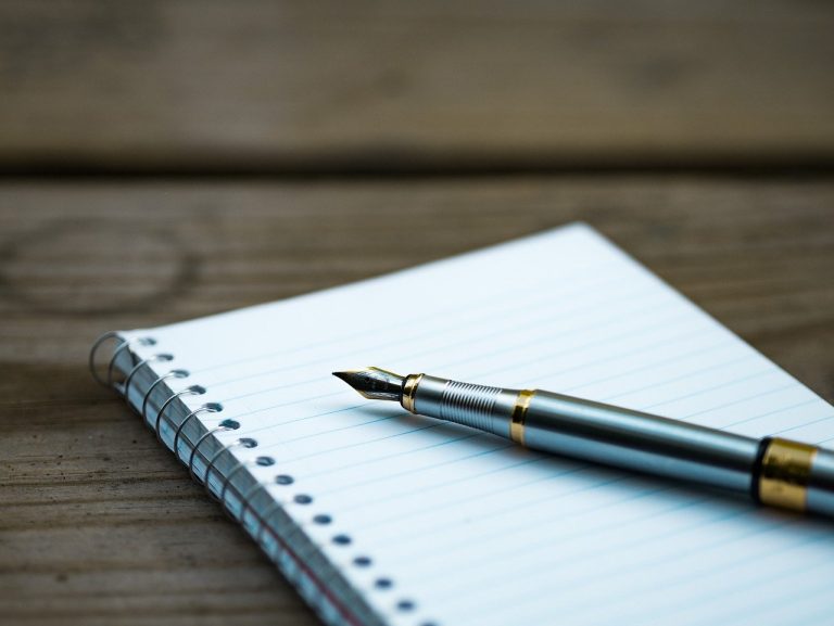 How can you write the best English essay?
