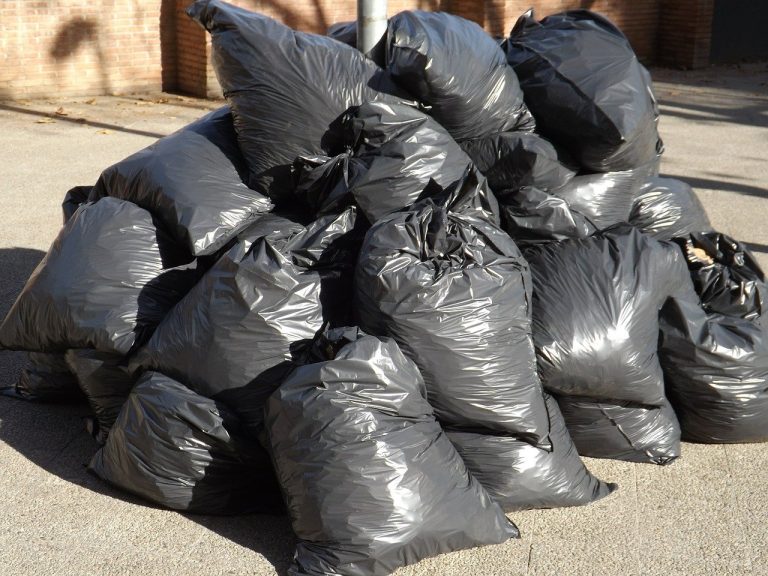 5 ways to better manage your business waste