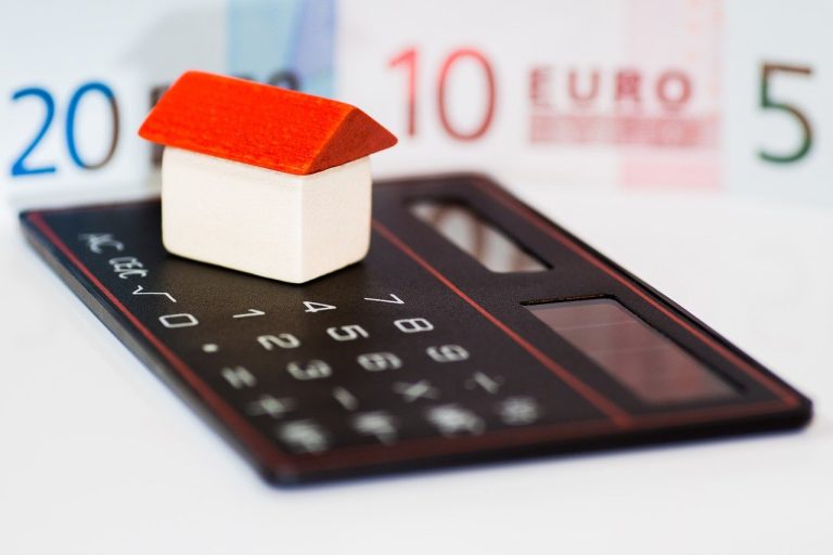 3 Main financial things to check before you buy a new house in 2021