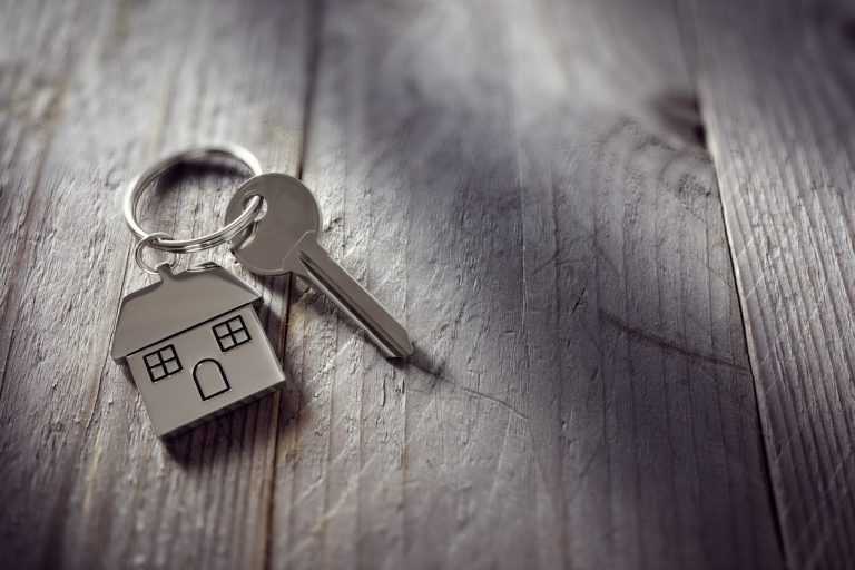 Small Space, Big Move: How to Navigate Apartment Relocations