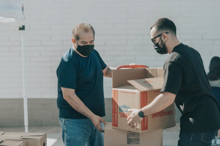 What You Need To Know About Parcel Delivery