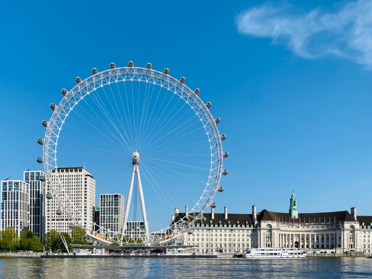 5 Romantic Places In London
