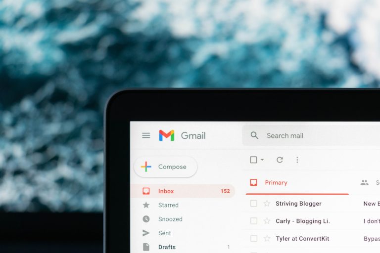 How To Introduce Yourself In Email?