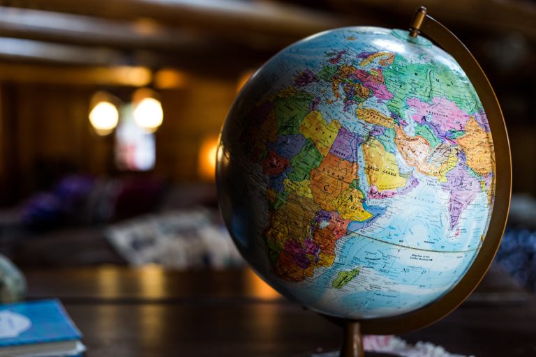 Moving Countries to Start a New Job? Here’s What You Need to Know