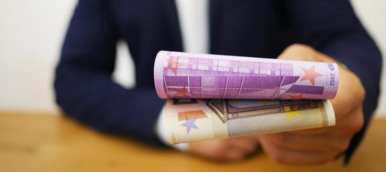 Are Tax Deductions Applicable to Personal Loans?