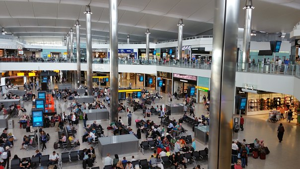 Pre-holiday airport hacks to save you money