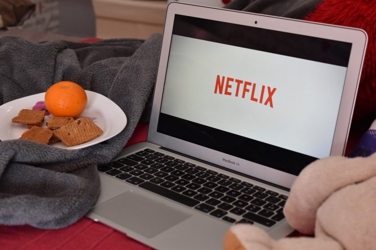 How To Watch US Netflix from Outside the US with A VPN Service