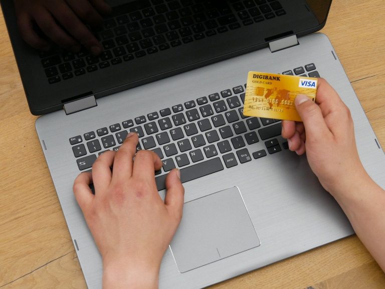 How to Protect Your Information While Making Online Payments