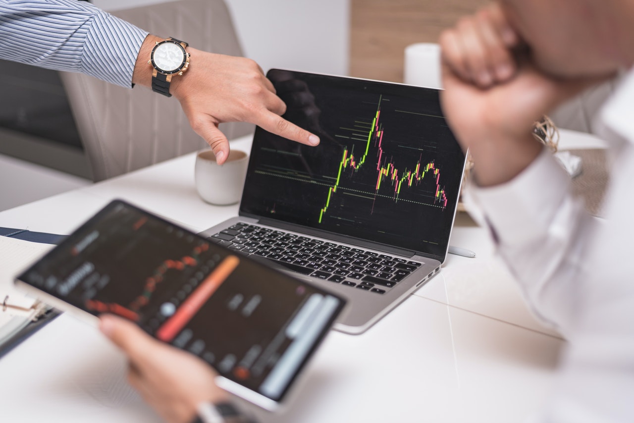 In an industry filled with restrictive rules, hidden fees, and confusing fine print, a new generation of traders is choosing something different.