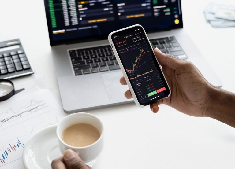 How to Choose The Best Forex Trading Platform UK: Rating and Tips