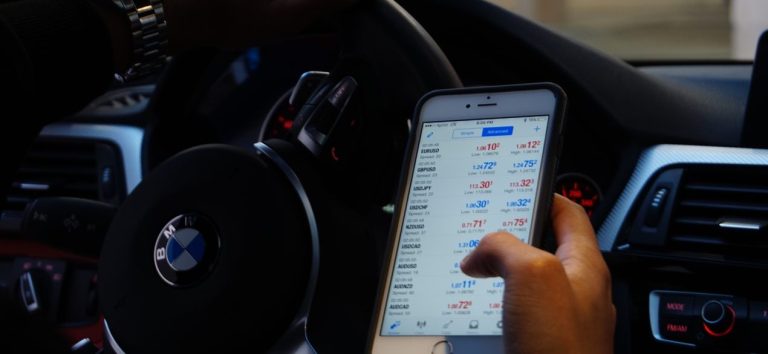 Technology has opened up the forex market to a whole new generation of traders
