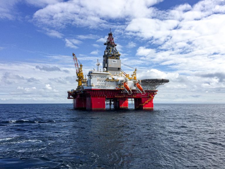Working offshore without a diploma: is that possible?
