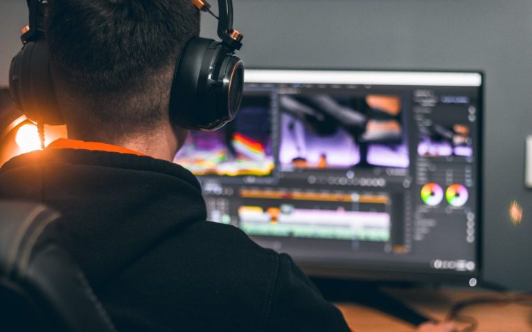 Top 5 Reasons to Outsource Video Editing