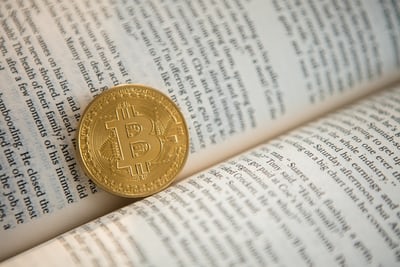 What are the benefits and challenges involving in Bitcoin payments?