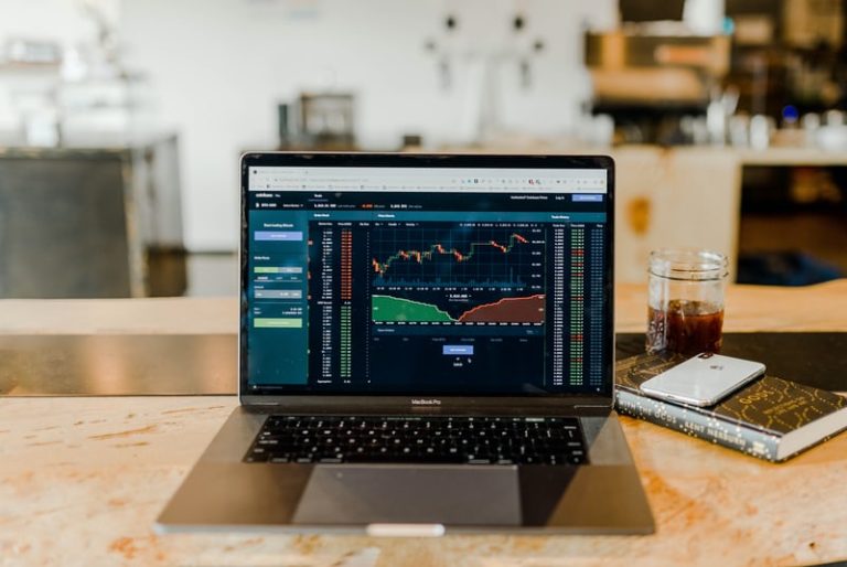 Bitcoin for Dummies: Is It Worth Investing?