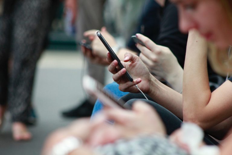 MOBILE TRADING PLATFORM: CHOOSING THE BEST ONE IN NIGERIA