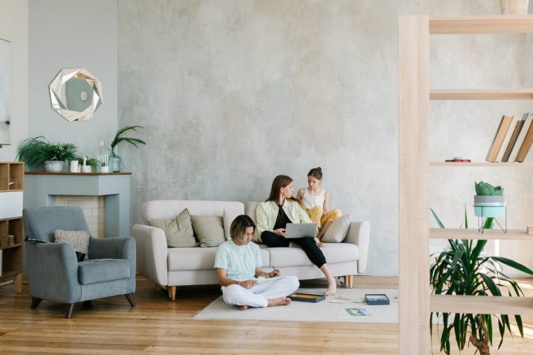 Smart Financial Management: a Checklist for Single Parents