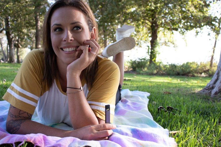 The Potential Health and Lifestyle Benefits of Making the Switch to Vaping