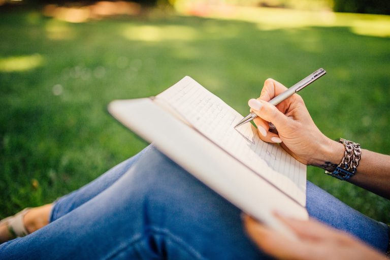 Tips and Tricks on How to Write a Decent Illustration Essay