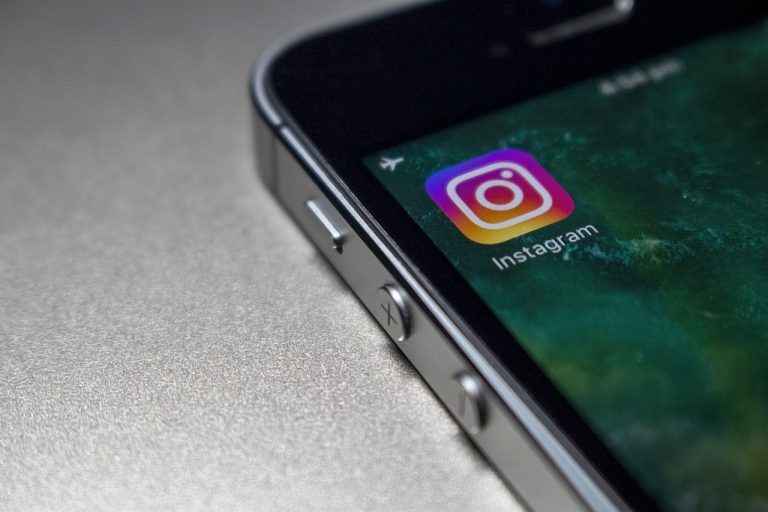 What are the 4 Best Websites to  Buy Instagram Followers?