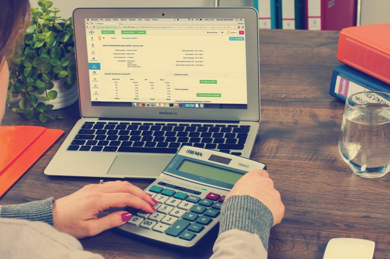 Mike Collins Mortgage Expert – Does a bridging loan affect a mortgage application?