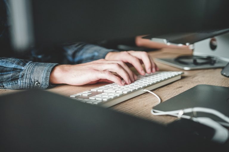 HELPFUL TIPS FOR IMPLEMENTING FIELD SERVICE SOFTWARE FOR YOUR BUSINESS