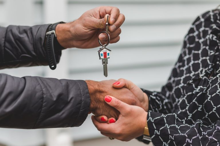 Attracting Clients: Marketing Techniques for Realtors