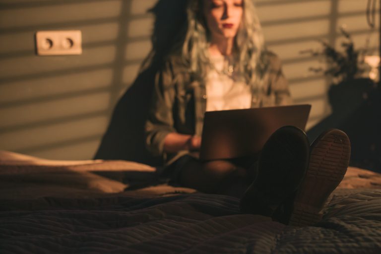 How Technology Can Keep You Safe When Online
