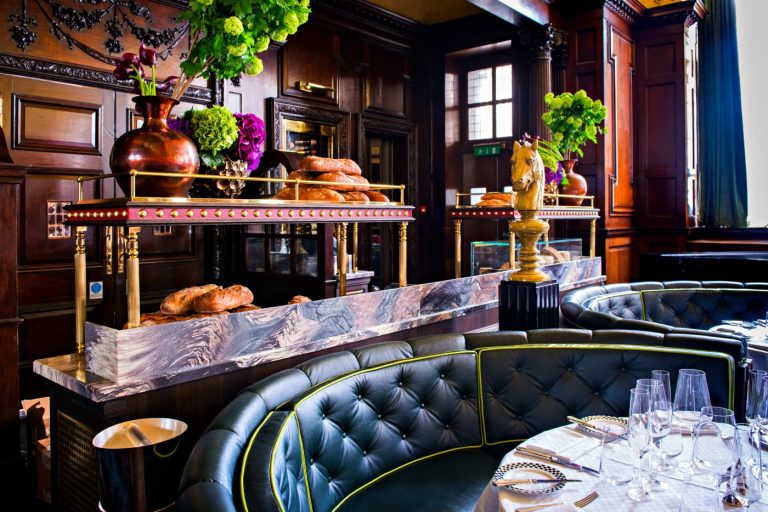 Exclusive Auction: Pro Auction Presents Simpson’s in the Strand Collection