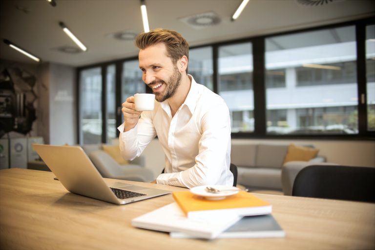 Revolutionize Your Office Coffee: Discover the Perfect Coffee Machine for Your Workspace