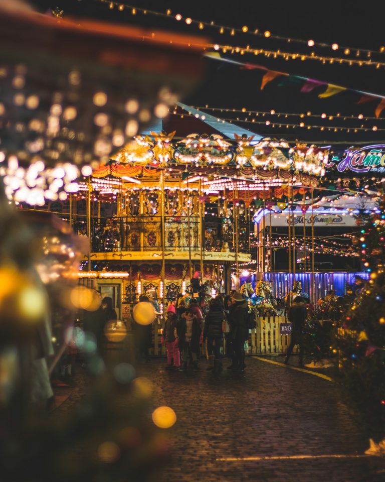 Unveiling the Price Tag: Decoding the Budget Behind Planning a Stellar Corporate Family Day – Your Burning Questions Finally Answered
