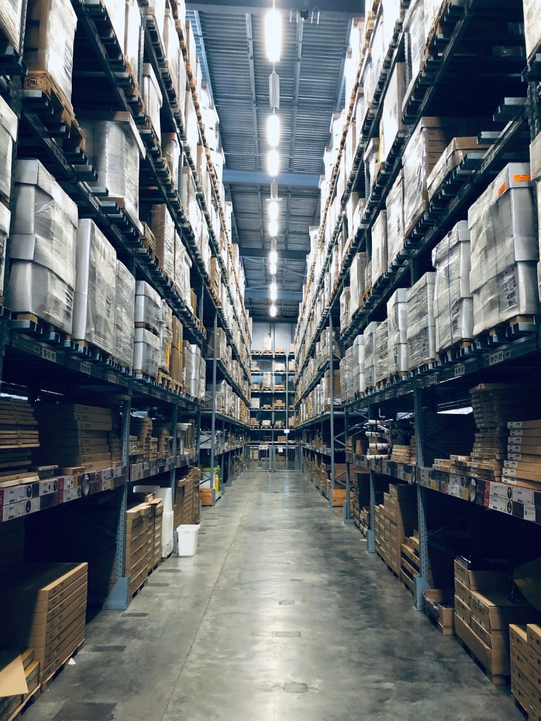 Fulfillment Centres vs. Traditional Warehouses in California: Key Differences