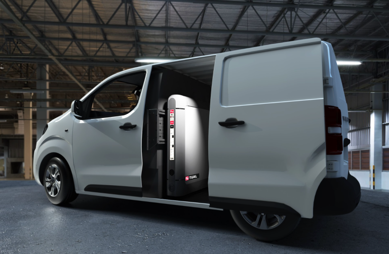 Commercial EV Charging Leader TUAL Targets Distribution in Australia & NZ Aotearoa with Energy and E-Mobility Specialist Enter