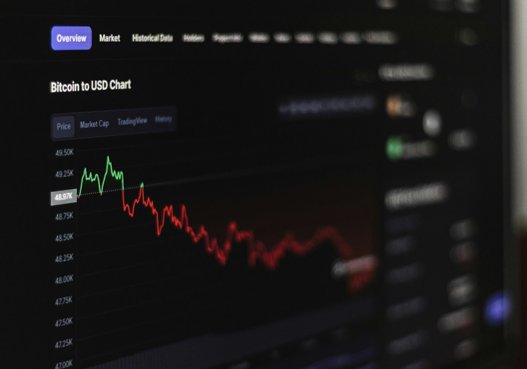 Bitcoin Crash Sparks Insight From ‘Paper Empire’ Creator Robert Gillings