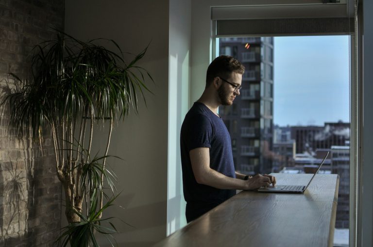 E-Commerce Surge: Strategies Driving Sales Success on Shopify
