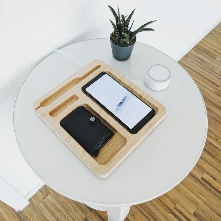 RFID Metal Wallets: The Modern Shield for Cardholders
