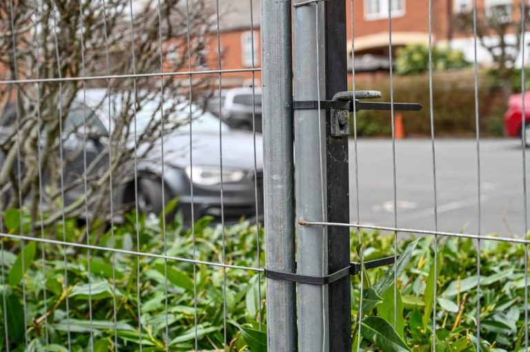 Marina Residents Outraged as Greenery Is Replaced with Prison-Style Fencing