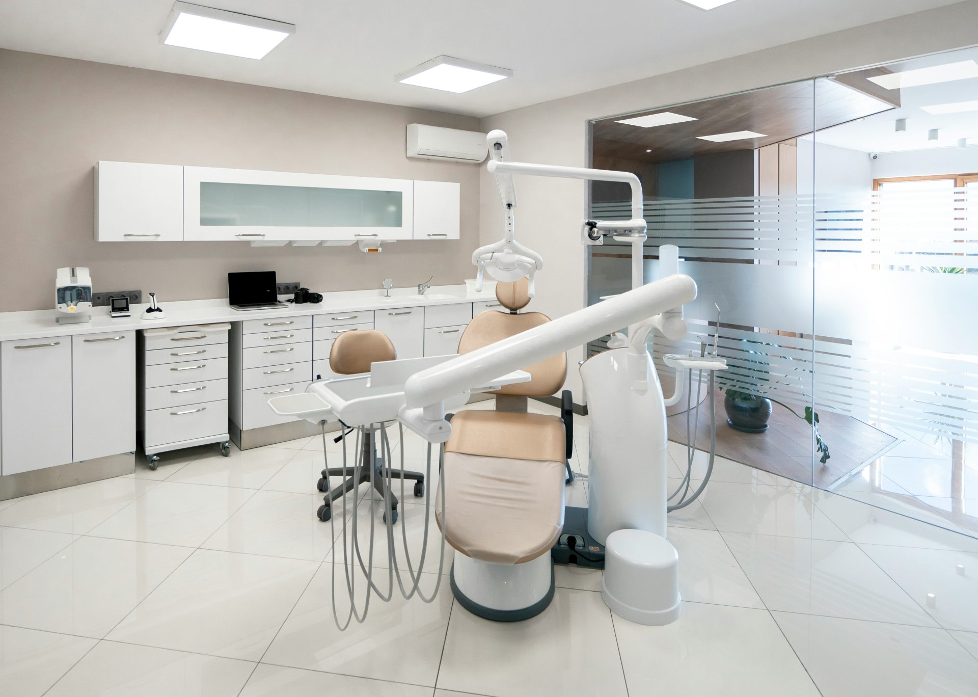 How Modern Dentistry Makes Your Visits Pain-Free & Comfortable